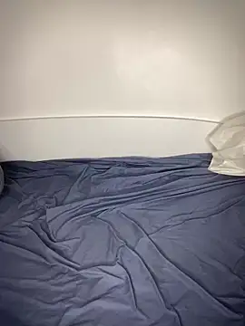 Kingdinyxxx online show from April 12, 1:49 pm