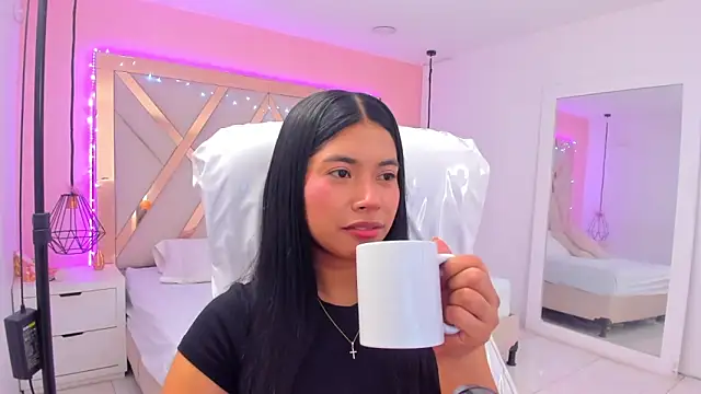 samantaa shy online show from March 11, 2:17 am