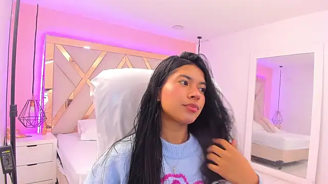 samantaa shy online show from April 11, 2:38 am