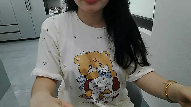 Emachiii online show from May 24, 1:43 am