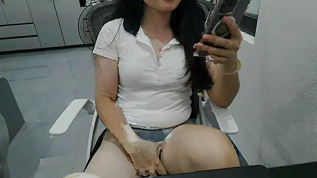 Emachiii online show from June 20, 12:30 pm