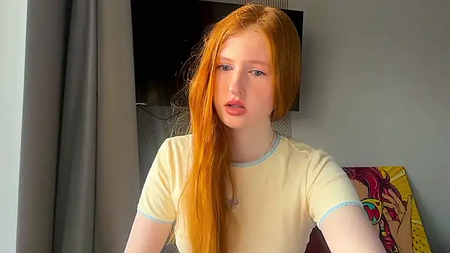 Snapshot of LuxXAngel chatting on July 19, 11:41 pm LuxXAngel online show from July 19, 11:41 pm