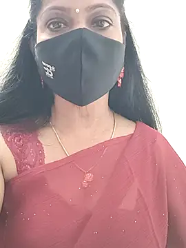 Snapshot of shivani27 chatting on November 15, 9:28 am shivani27 online show from November 15, 9:28 am