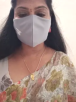 Snapshot of shivani27 chatting on December 4, 12:25 pm shivani27 online show from December 4, 12:25 pm