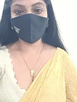 Snapshot of shivani27 chatting on January 11, 10:04 pm shivani27 online show from January 11, 10:04 pm