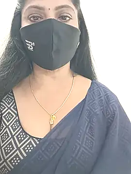 Snapshot of shivani27 chatting on February 12, 3:07 pm shivani27 online show from February 12, 3:07 pm