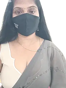 shivani27 online show from June 13, 7:01 pm