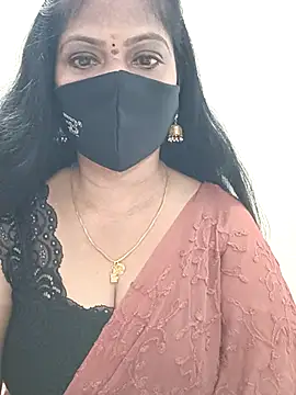 shivani27 online show from July 1, 2:40 pm