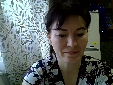 Snapshot of Krystal_82 chatting on January 10, 9:11 am Krystal 82 online show from January 10, 9:11 am