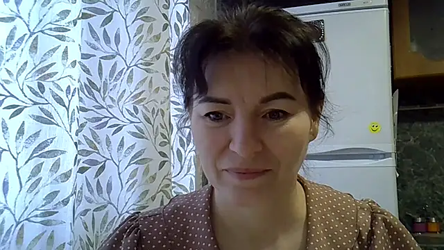 Snapshot of Krystal_82 chatting on January 18, 8:51 am Krystal 82 online show from January 18, 8:51 am