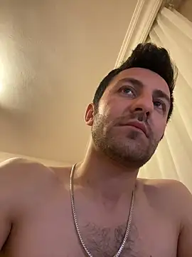 emredenizz07 online show from March 7, 5:43 pm