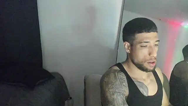 ThiagoLugo online show from March 26, 4:29 am