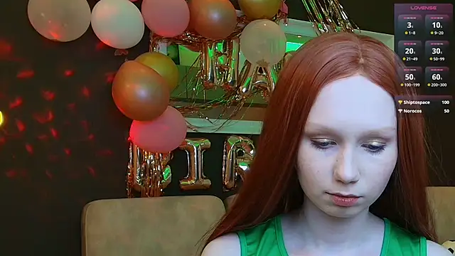 FoxyMira online show from June 18, 5:28 pm