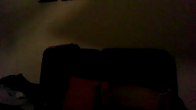 Snapshot of ynroh_87 chatting on November 28, 11:18 pm ynroh 87 online show from November 28, 11:18 pm