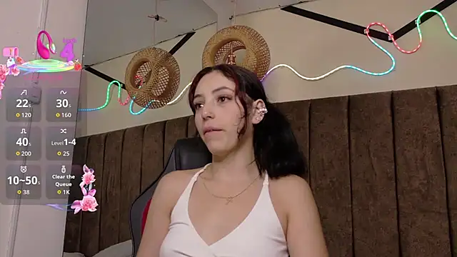 Megan  cole1 online show from December 16, 7:52 pm