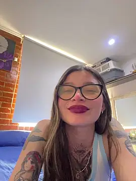 KoraSweett online show from February 3, 8:14 pm