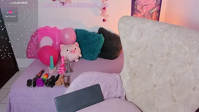 Nataliahenao69 online show from April 2, 6:27 pm