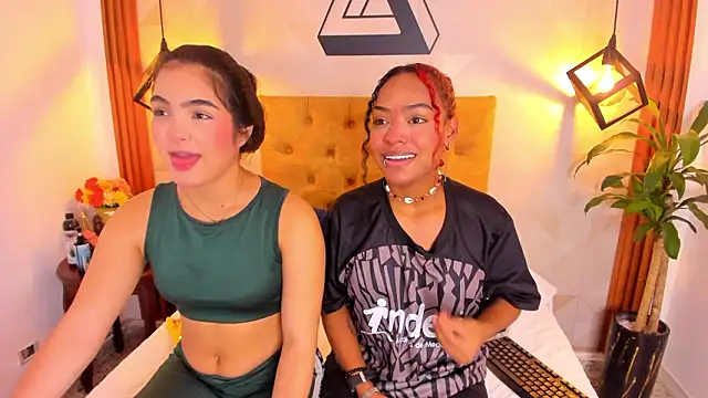 violet sweet19 online show from March 5, 1:18 pm