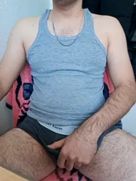 Snapshot of esmerkralkobra chatting on February 20, 12:05 pm esmerkralkobra online show from February 20, 12:05 pm