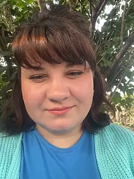 Snapshot of Big--tits chatting on September 18, 5:31 am Big--tits online show from September 18, 5:31 am