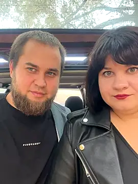 Snapshot of Big--tits chatting on October 7, 11:18 am Big--tits online show from October 7, 11:18 am