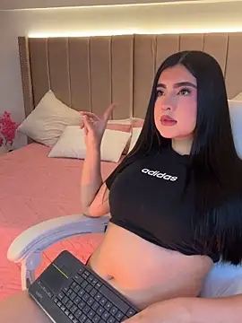 Sweety Nicole  online show from May 22, 4:45 pm