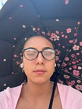 Sarahcutexoxox online show from March 21, 4:43 pm