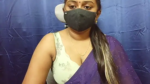 Snapshot of Pavani-Sexy chatting on July 4, 4:29 am Pavani-Sexy online show from July 4, 4:29 am