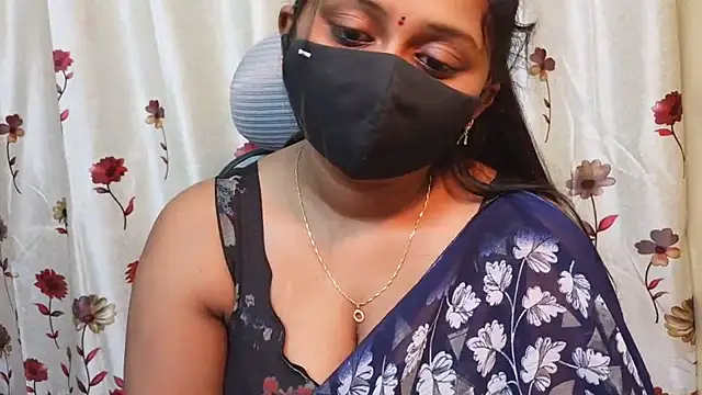 Snapshot of Pavani-Sexy chatting on July 17, 4:56 pm Pavani-Sexy online show from July 17, 4:56 pm