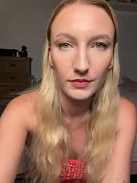 NattieBoo online show from June 21, 8:00 pm