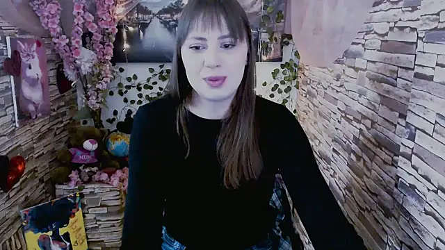 Amanda Bright  online show from September 30, 6:40 am