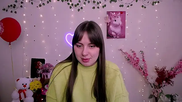 Amanda Bright  online show from April 10, 8:30 am