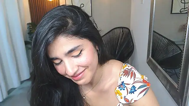 Lia Mar  online show from April 18, 6:12 pm