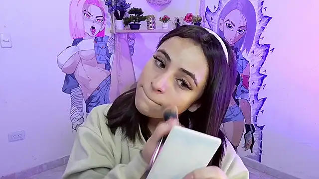 sofi lara28 online show from April 7, 12:16 pm