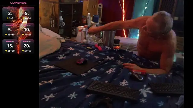 Pussyeat2please online show from July 10, 10:51 am