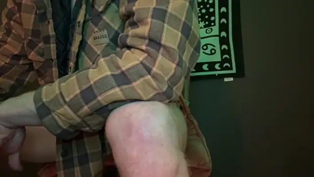 Snapshot of jinjasnack chatting on April 2, 10:24 am jinjasnack online show from April 2, 10:24 am