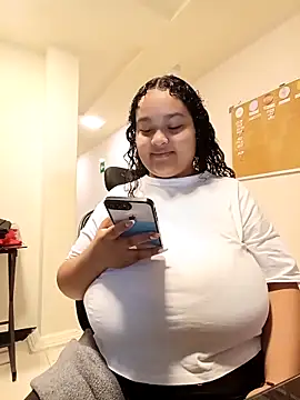 KITY HILL online show from March 24, 12:37 am