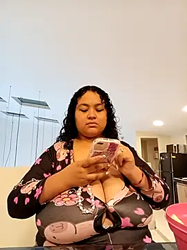 KITY HILL online show from April 1, 2:01 am