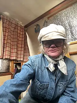 ladyboatlady online show from March 20, 5:18 pm