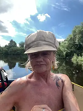 ladyboatlady online show from June 19, 9:13 am