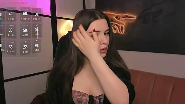 AliceLiador online show from January 19, 7:45 am