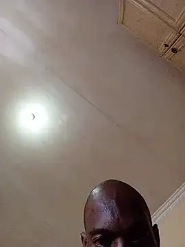 MillanoVenicasa online show from April 13, 1:38 pm