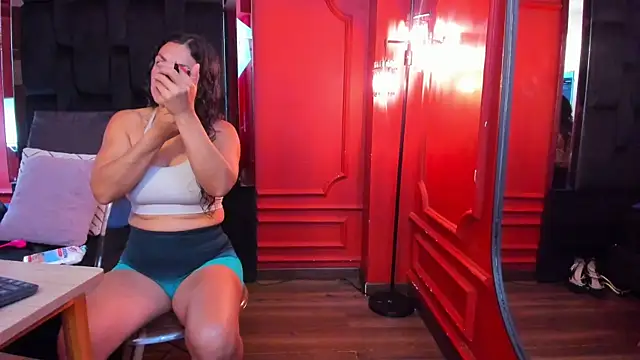 bellarivera  online show from April 12, 12:10 pm