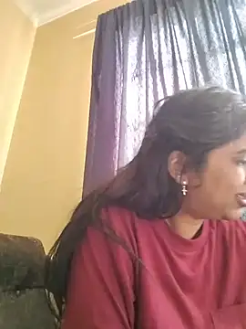 Snapshot of cute_indianxo chatting on July 15, 9:47 am cute indianxo online show from July 15, 9:47 am