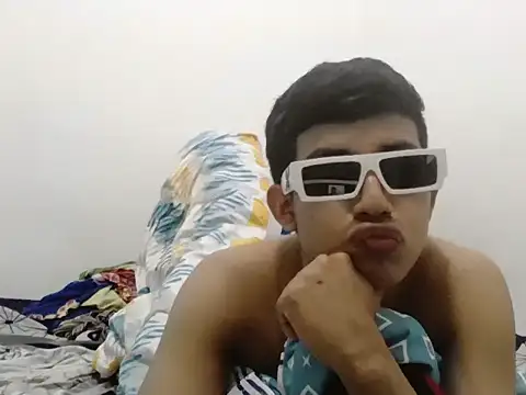 methme online show from October 31, 11:39 pm