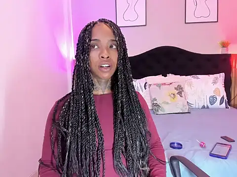 Pauline Fox online show from March 27, 2:17 am