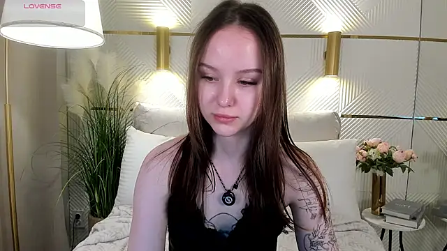 Snapshot of MarySparkle chatting on July 5, 3:34 am MarySparkle online show from July 5, 3:34 am