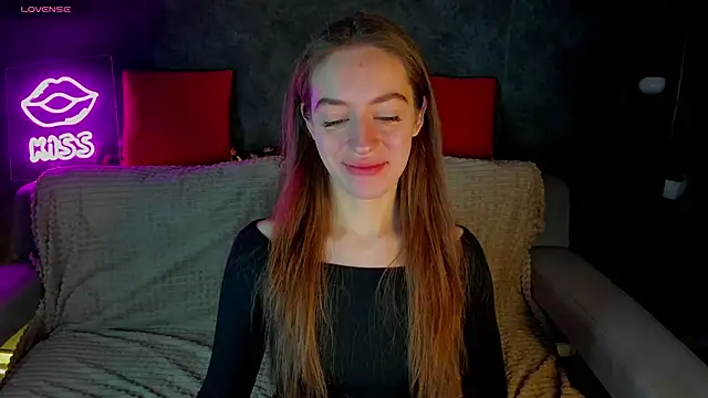 Agnes Wells online show from April 18, 1:09 am