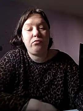 Feuchtekitty92xh online show from April 15, 6:53 am