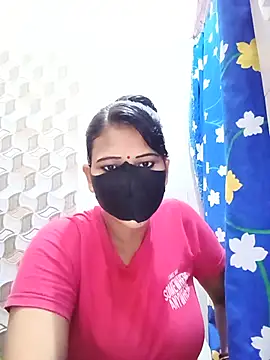 Snapshot of varnika chatting on May 29, 7:39 am varnika online show from May 29, 7:39 am